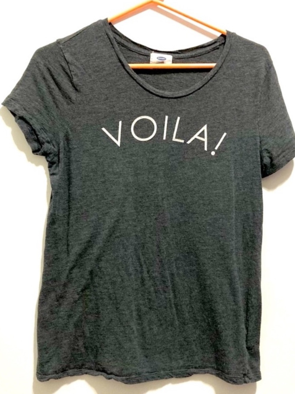 Old Navy Dark Gray Tee Shirt ‘Voila!’